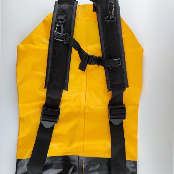 Bomba Costal Flexível 20 Litros em PVC reforçado com pistola e mangueira.