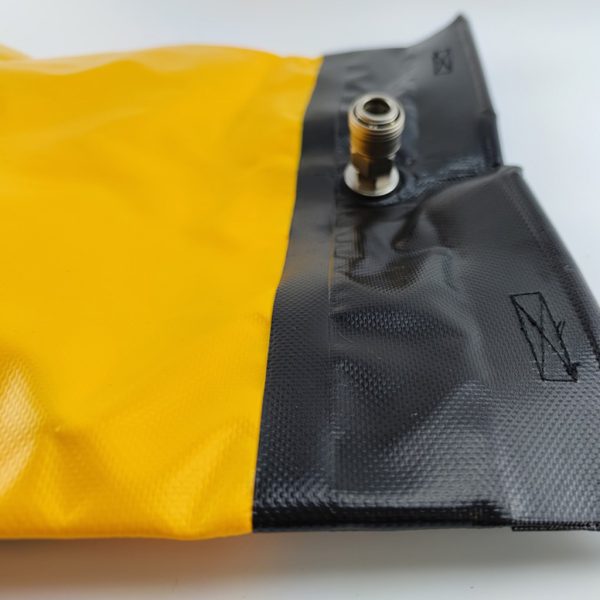 Bomba Costal Flexível 20 Litros em PVC reforçado com pistola e mangueira.