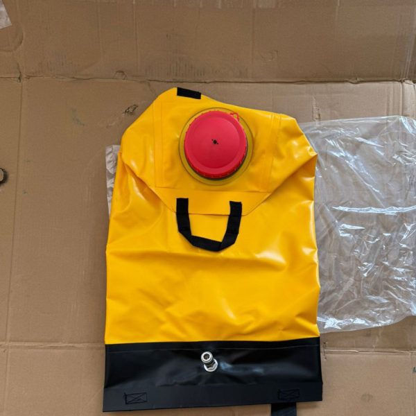 Bomba Costal Flexível 20 Litros em PVC reforçado com pistola e mangueira.